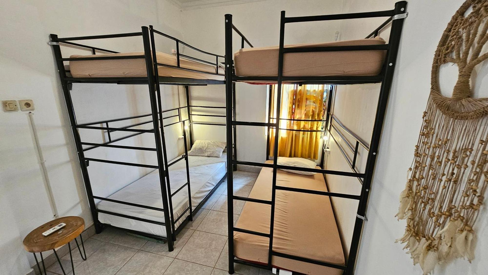 Oke Baik Hostel Yogyakarta Kültér fotó