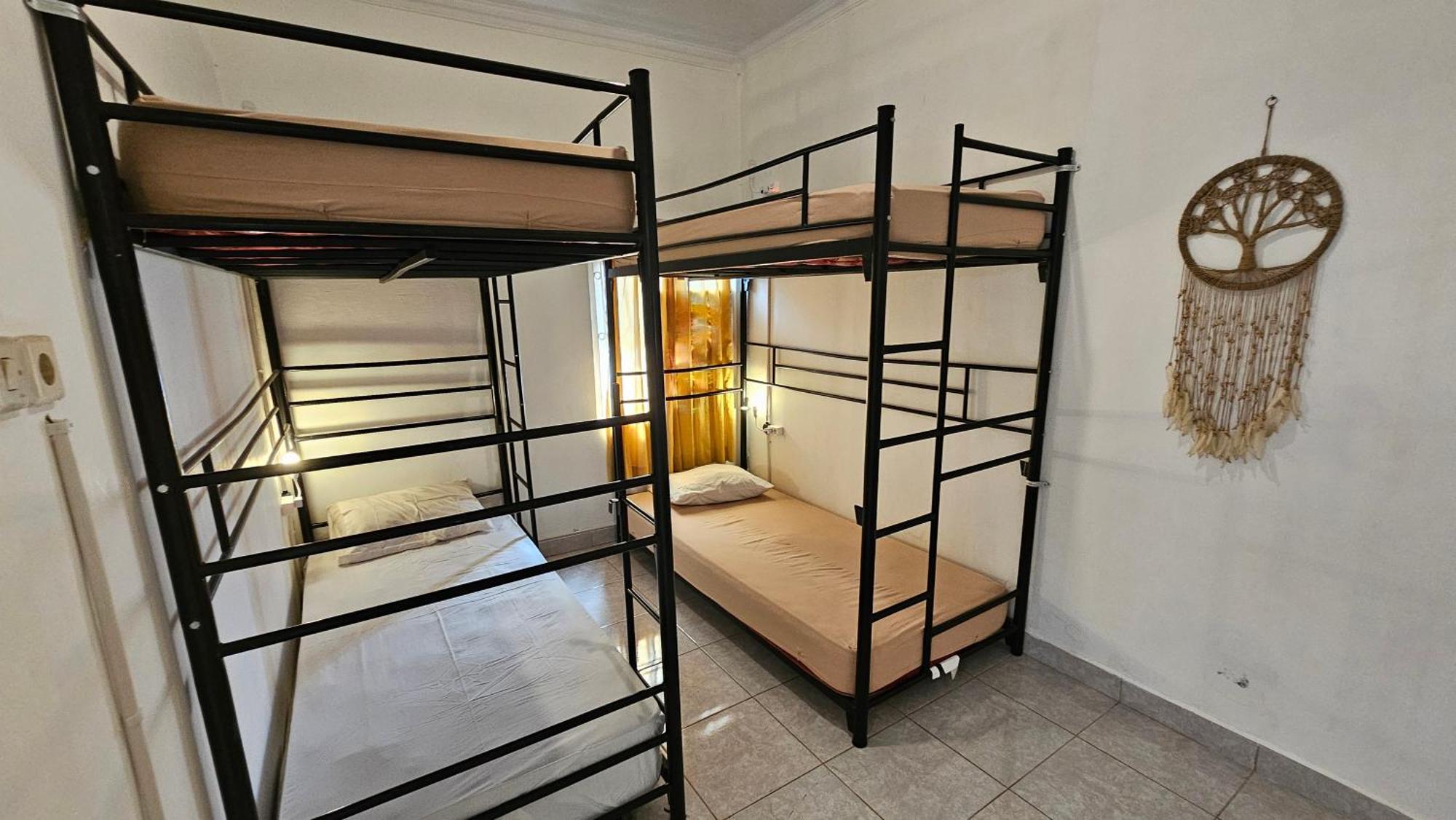 Oke Baik Hostel Yogyakarta Kültér fotó